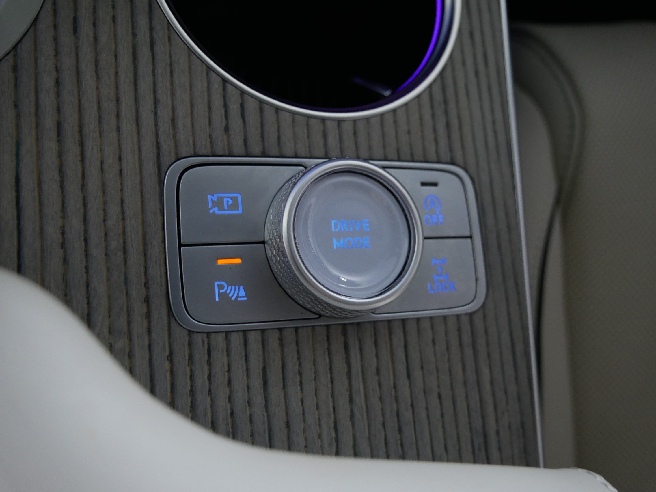 Certified 2025 Genesis GV80 3.5T Prestige AWD/4WD image 29