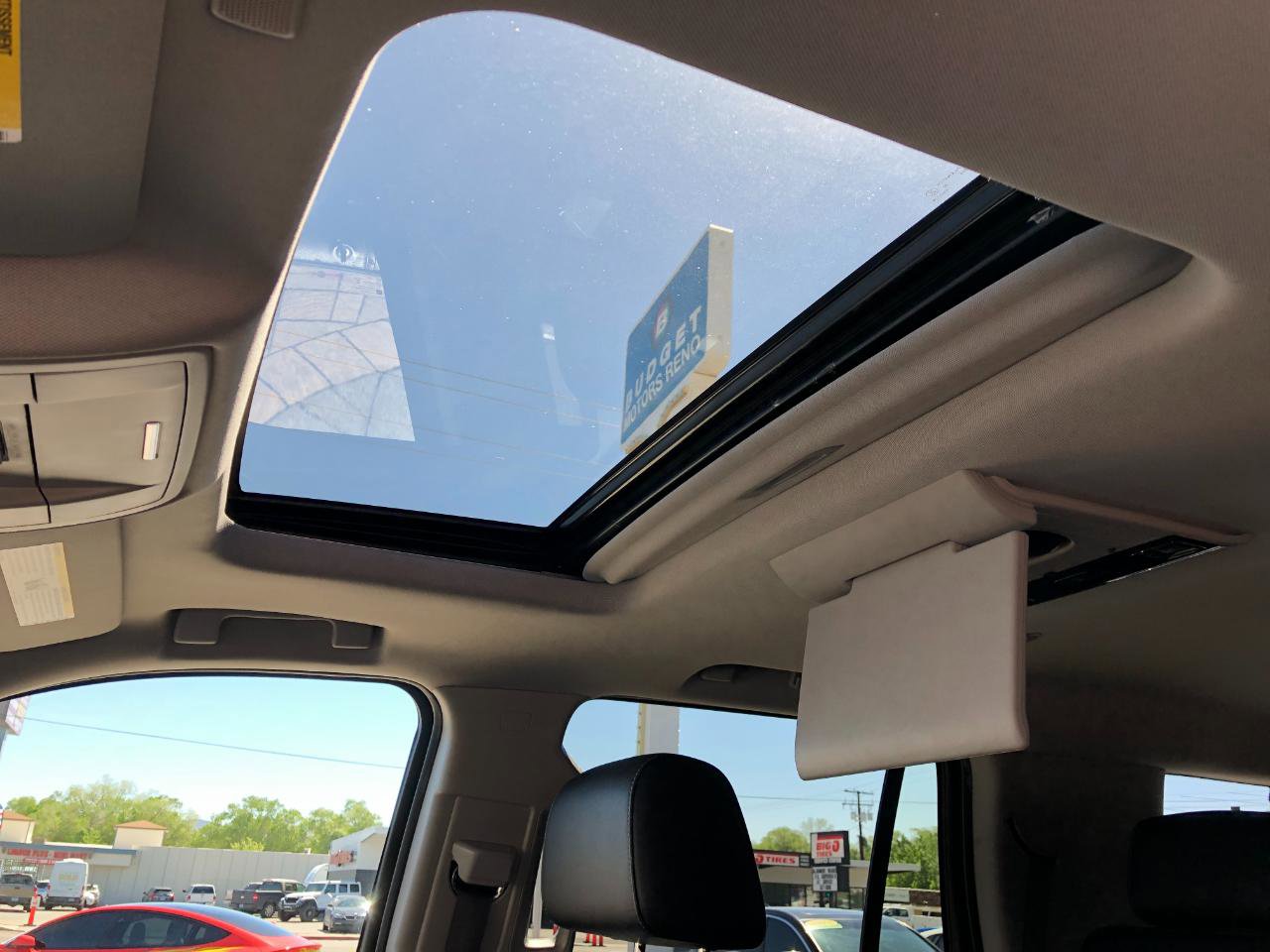 Used 2017 Chevrolet Tahoe Premier AWD/4WD image 19