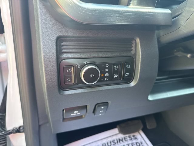 New 2026 Ford F250 Lariat w/ Black Appearance Package AWD/4WD image 8