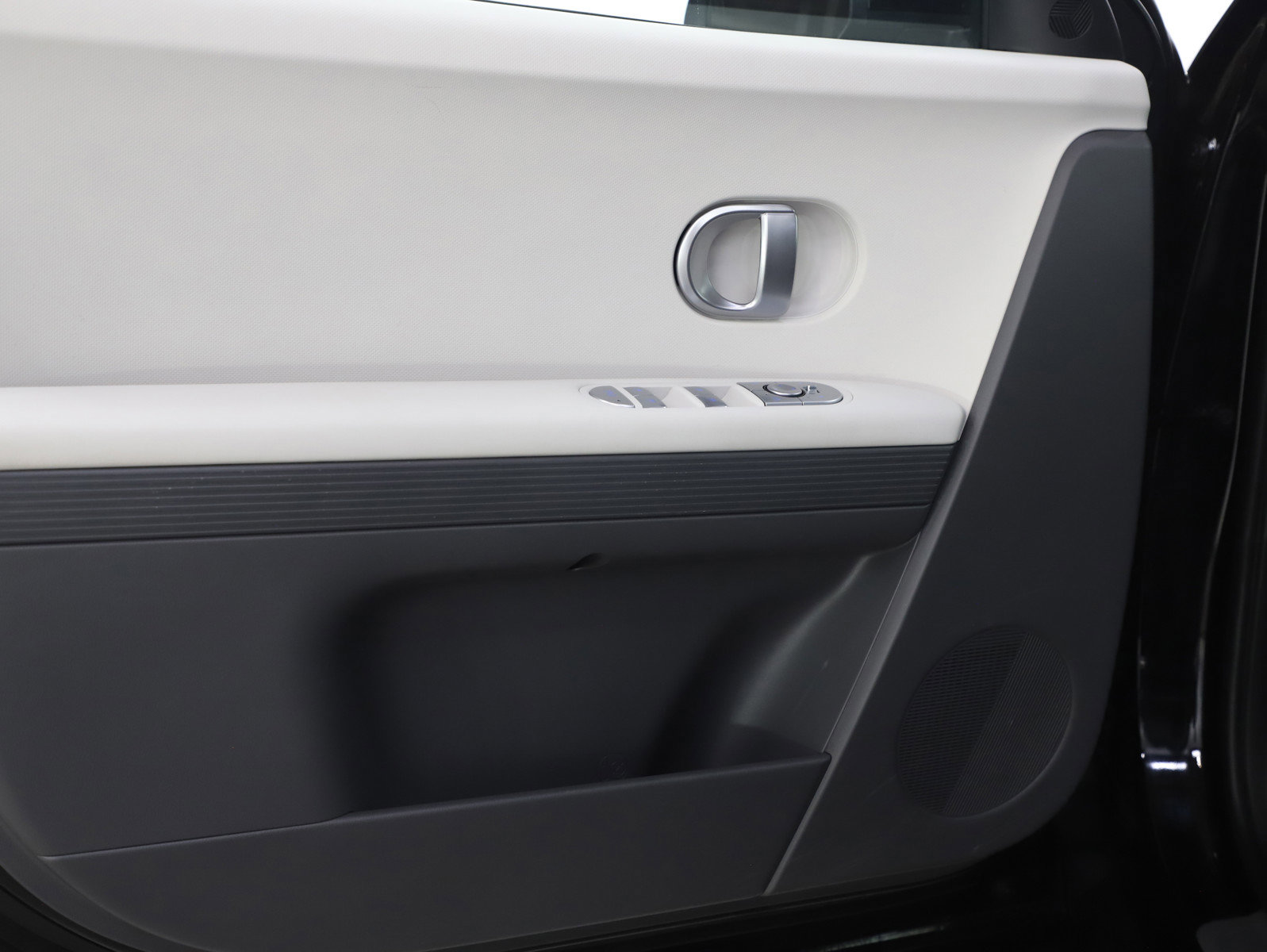 Certified 2024 Hyundai Ioniq 5 SEL image 18