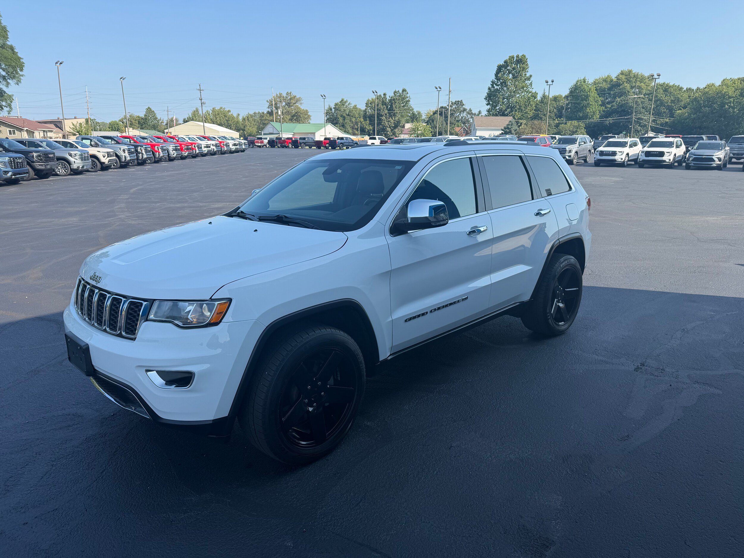 Used 2022 Jeep Grand Cherokee Limited AWD/4WD image 11