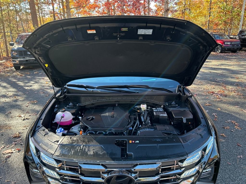 Certified 2025 Hyundai Tucson Limited image 13