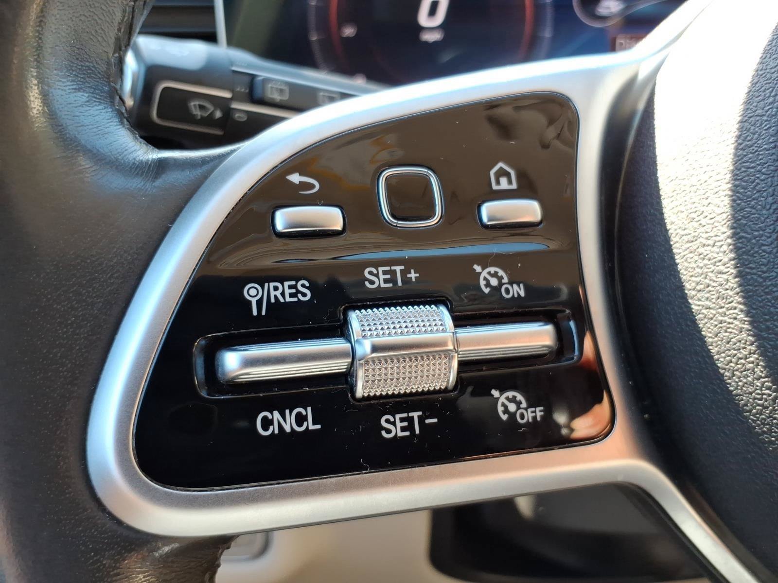 Used 2020 Mercedes-Benz GLS 450 4MATIC image 15