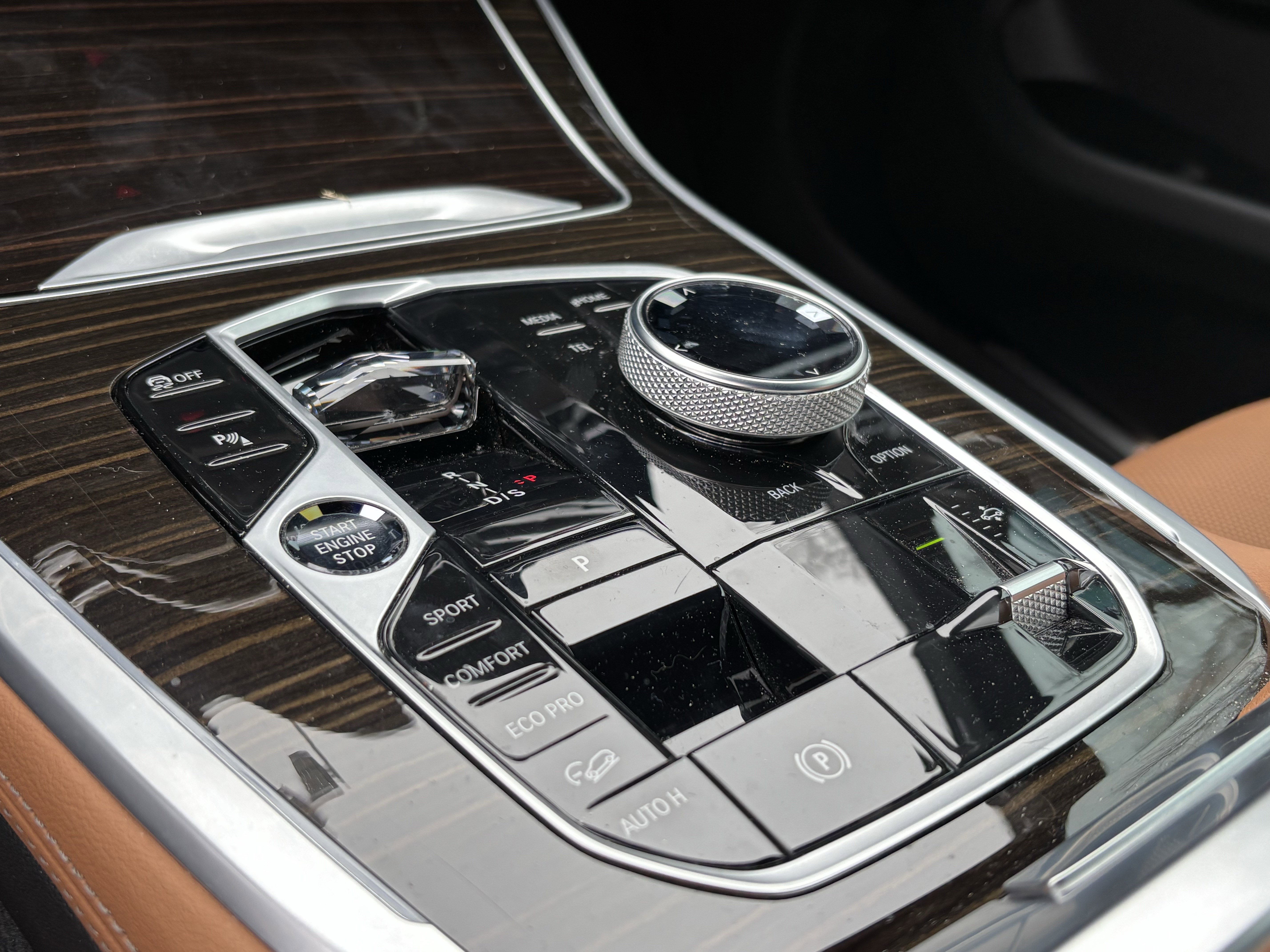 Certified 2024 BMW X7 xDrive40i w/ Executive Package image 26