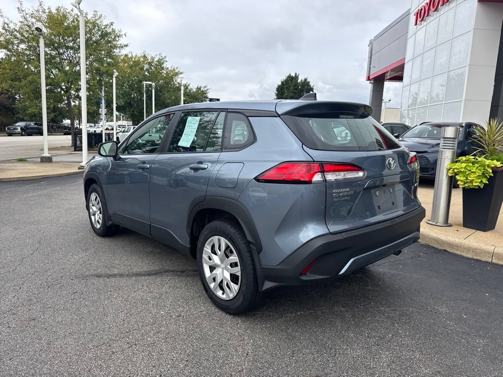 Certified 2024 Toyota Corolla Cross L AWD/4WD image 3