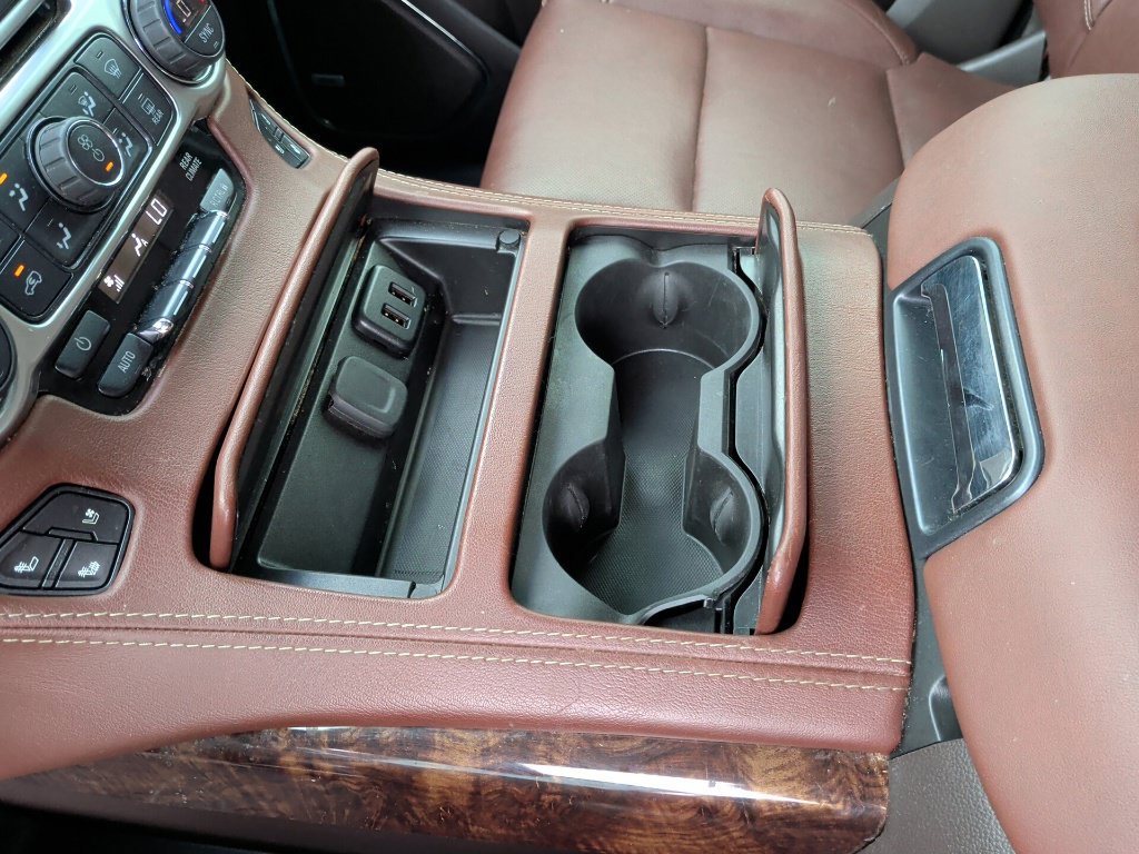 Used 2020 Chevrolet Suburban Premier w/ Max Trailering Package AWD/4WD image 33