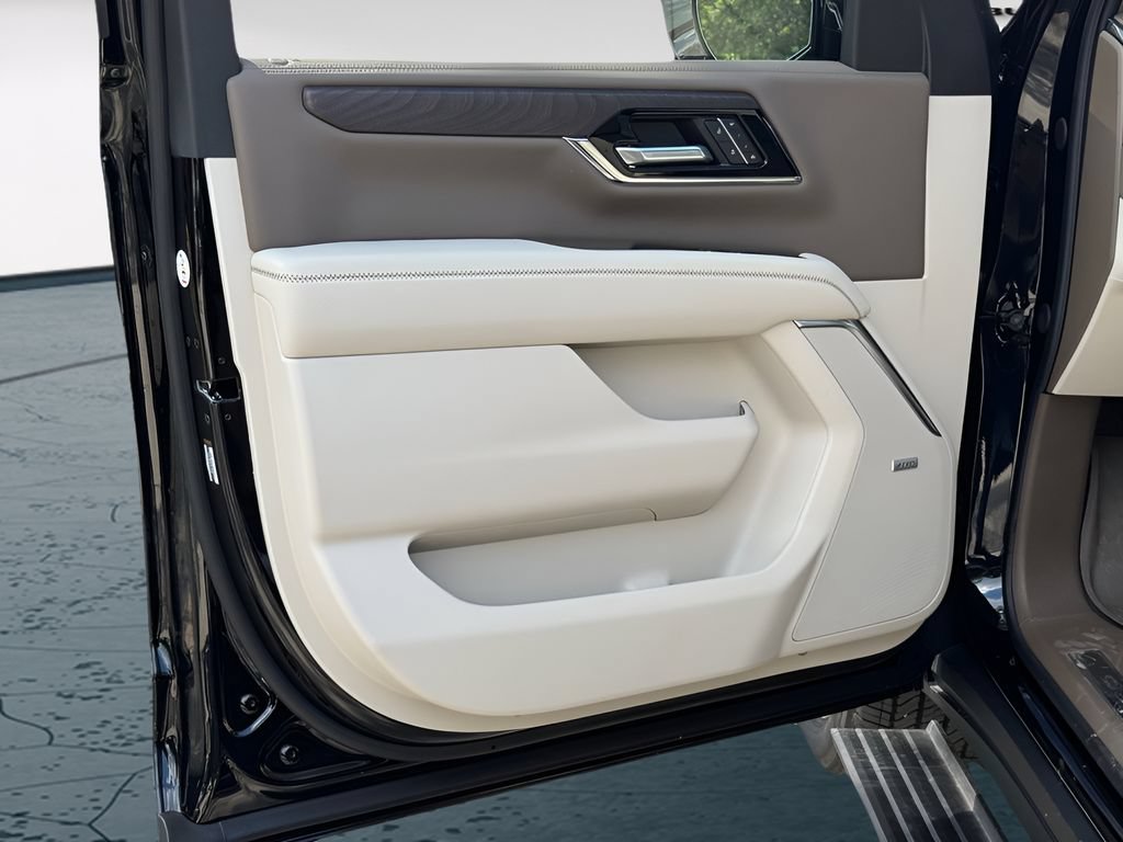New 2026 GMC Yukon Denali w/ Denali Reserve Package AWD/4WD image 14