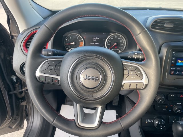 Used 2020 Jeep Renegade Trailhawk AWD/4WD image 25