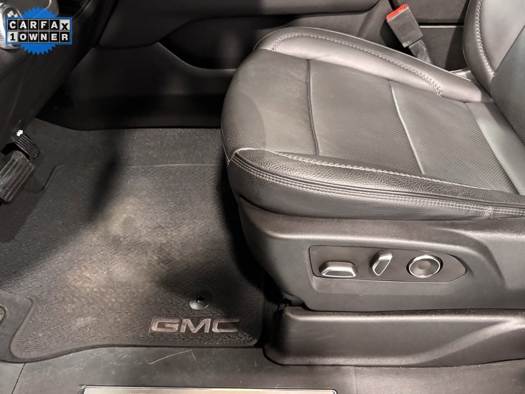 Used 2023 GMC Yukon Denali image 11