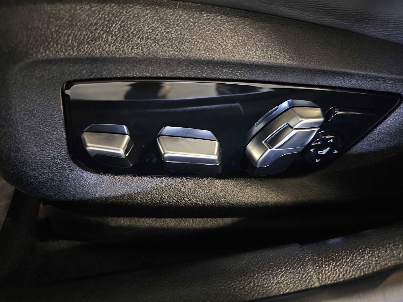 Used 2021 BMW M5 w/ Competition Package image 28