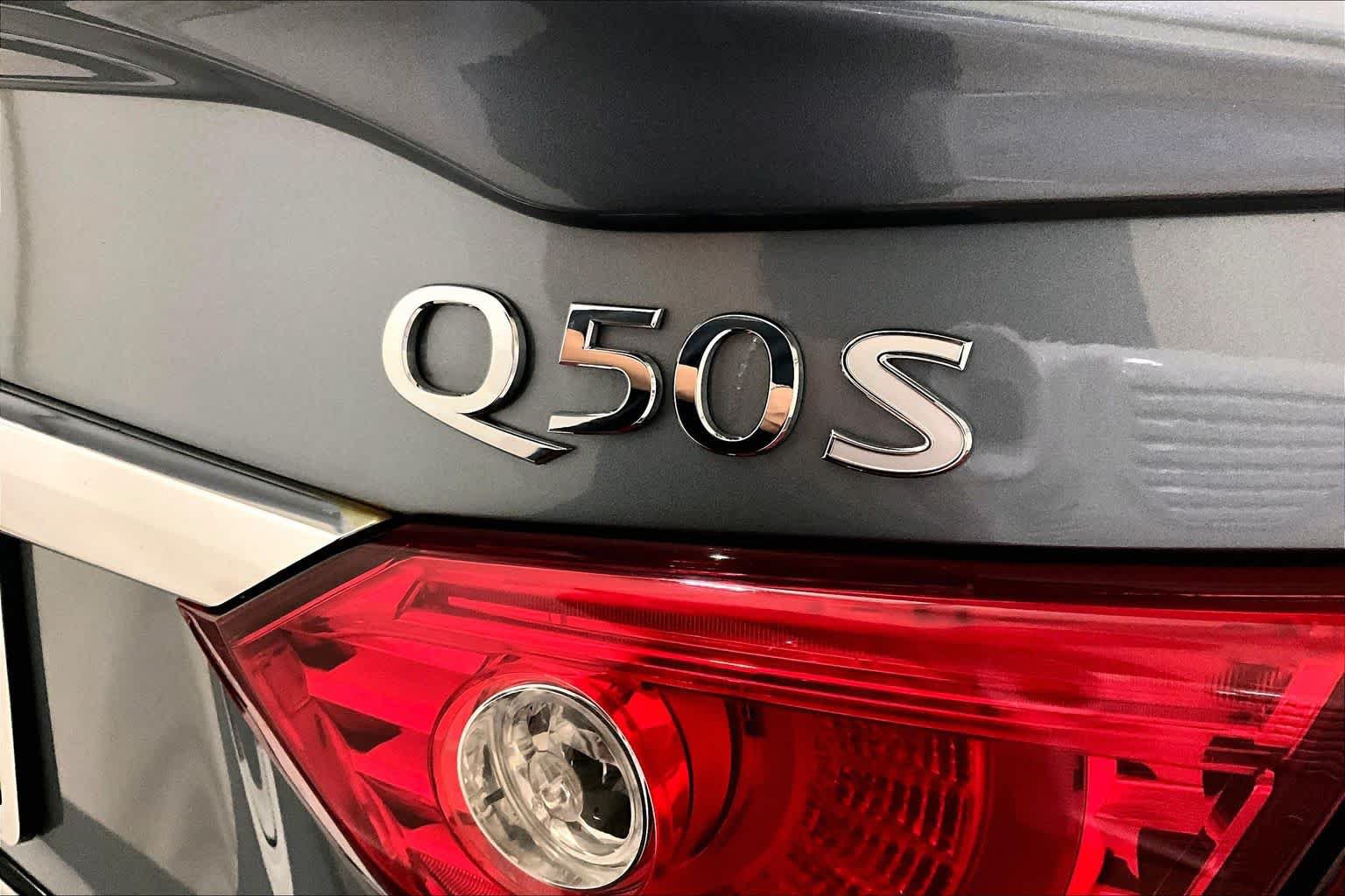 Used 2017 INFINITI Q50 Sport AWD/4WD image 9