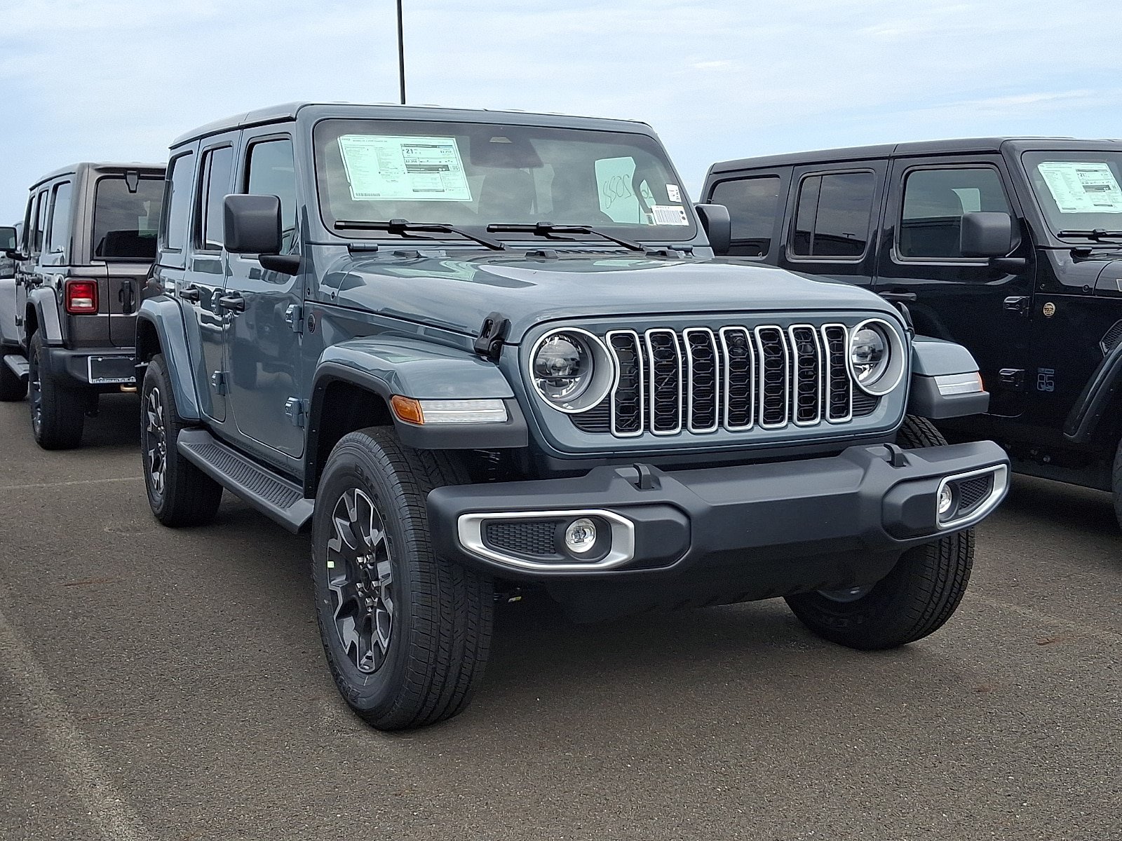 New 2026 Jeep Wrangler Unlimited Sahara AWD/4WD image 1