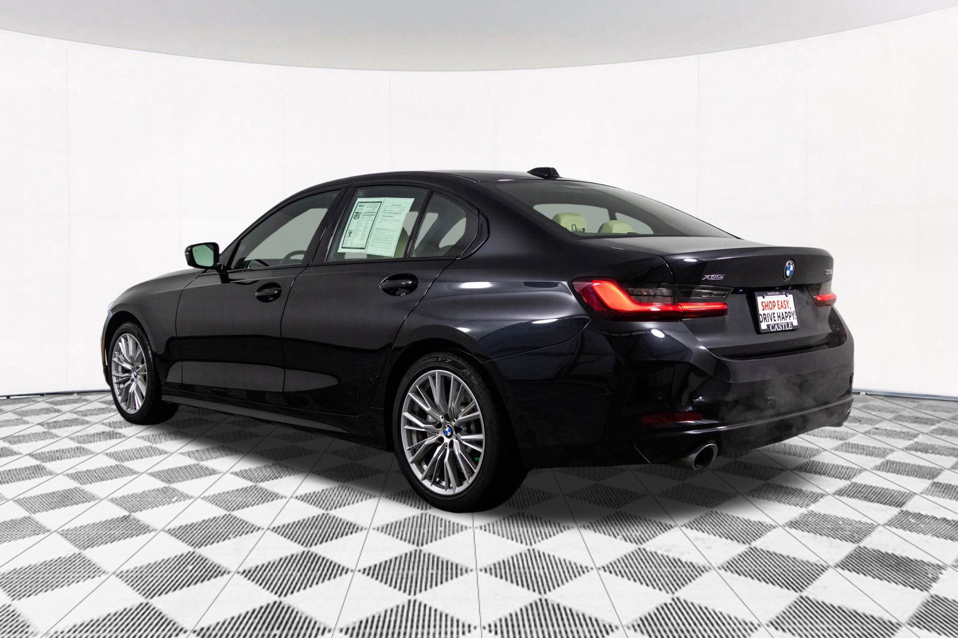 Used 2023 BMW 330i xDrive Sedan w/ Driving Assistance Package image 13