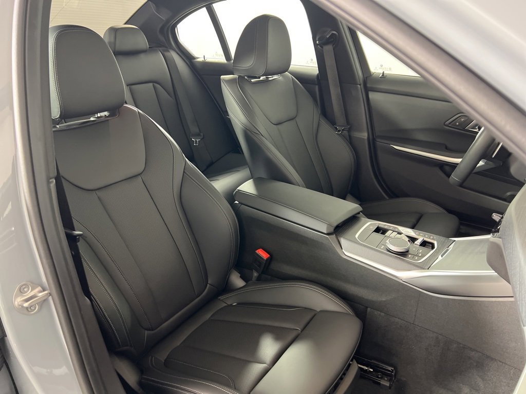 Used 2026 BMW 330i xDrive 330i xDrive w/ M Sport Package image 25