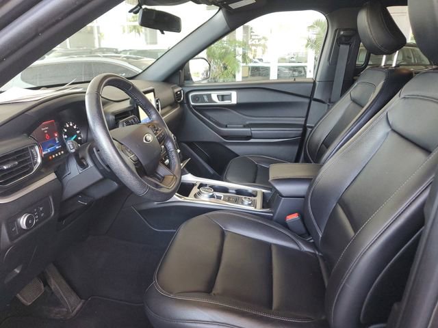 Used 2020 Ford Explorer XLT w/ Equipment Group 202A image 17