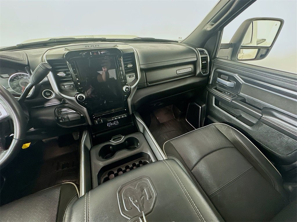 Used 2024 RAM 3500 Laramie w/ Night Edition image 11