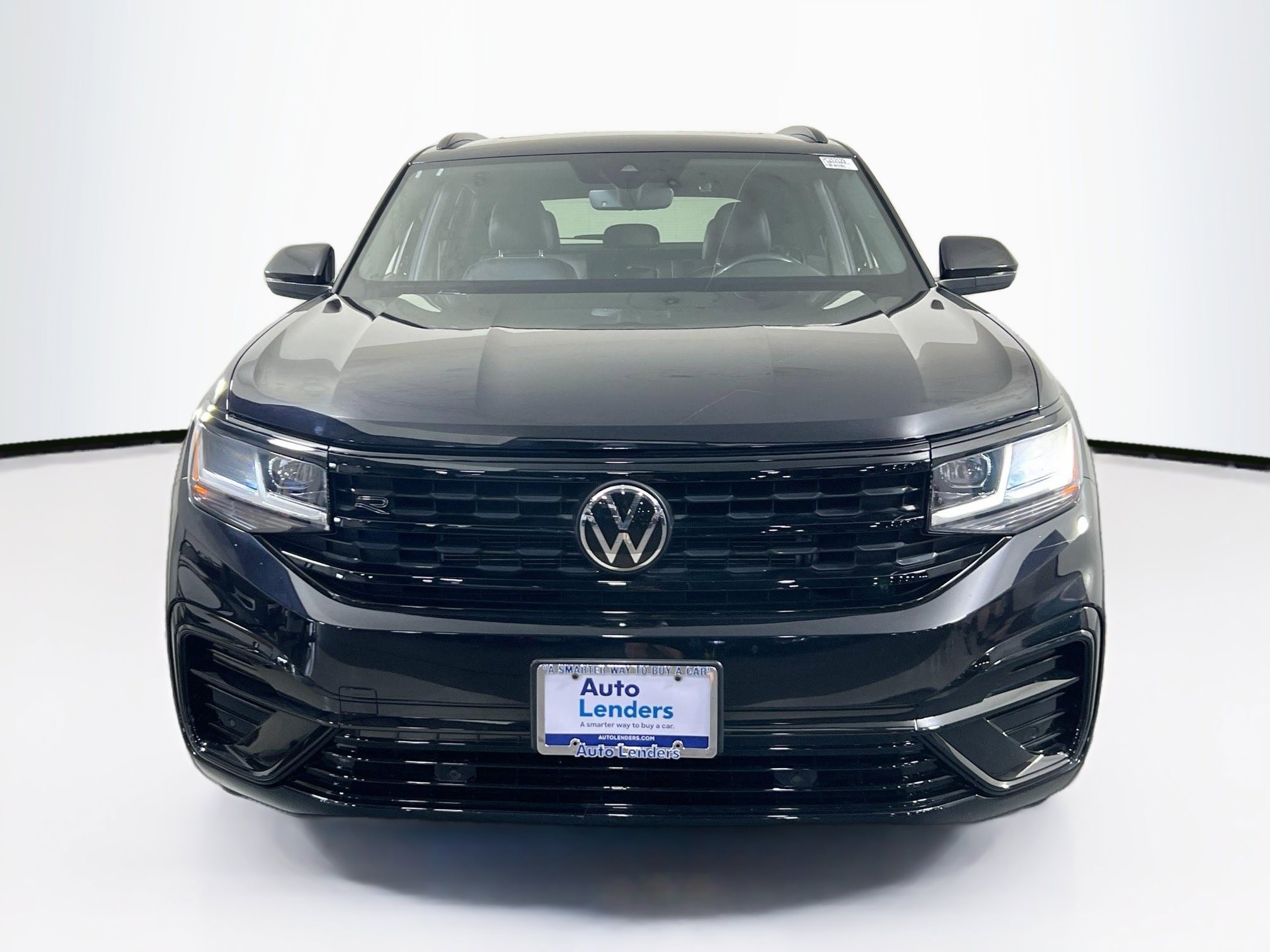 Used 2023 Volkswagen Atlas Cross Sport SEL R-Line image 2
