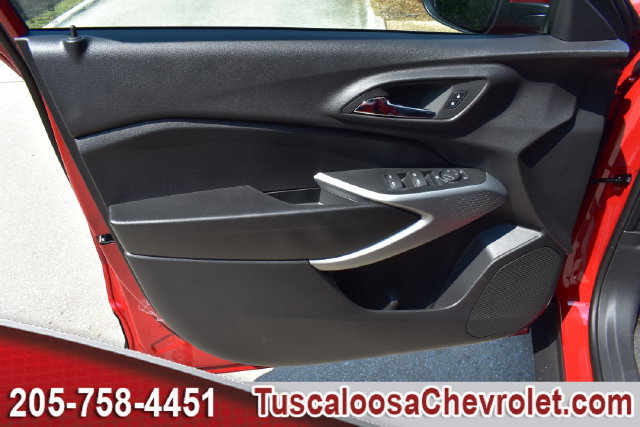 New 2026 Chevrolet Trax LS w/ LS Convenience Package FWD image 12