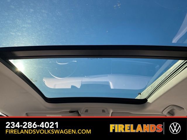 New 2025 Volkswagen Tiguan SE image 55