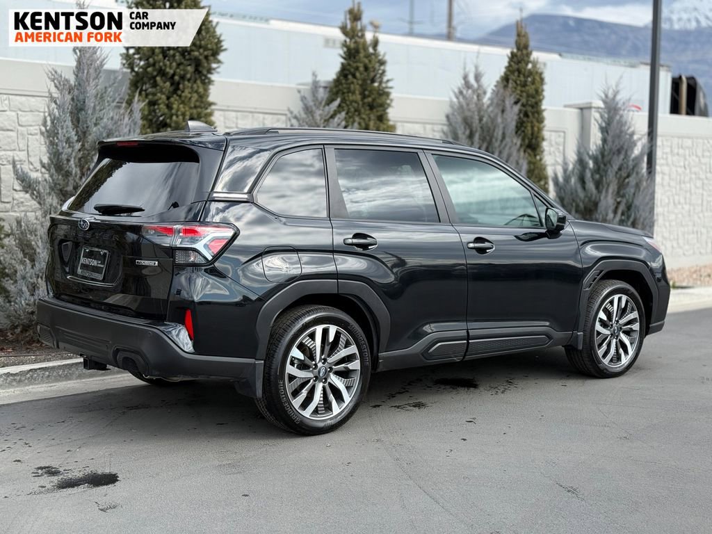 Used 2025 Subaru Forester Touring image 10