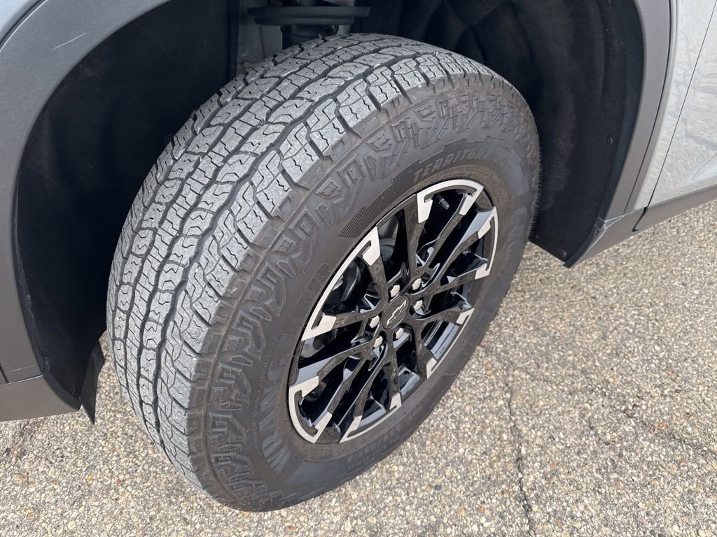 Certified 2025 Chevrolet Traverse Z71 w/ LPO, Floor Liner Package image 2