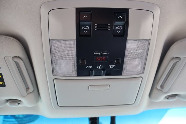 Used 2014 Lexus GX 460 w/ Premium Package AWD/4WD image 22