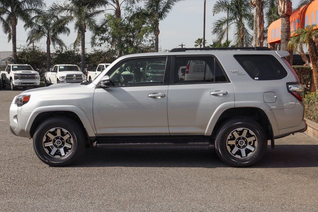 Used 2022 Toyota 4Runner TRD Off-Road Premium AWD/4WD image 5