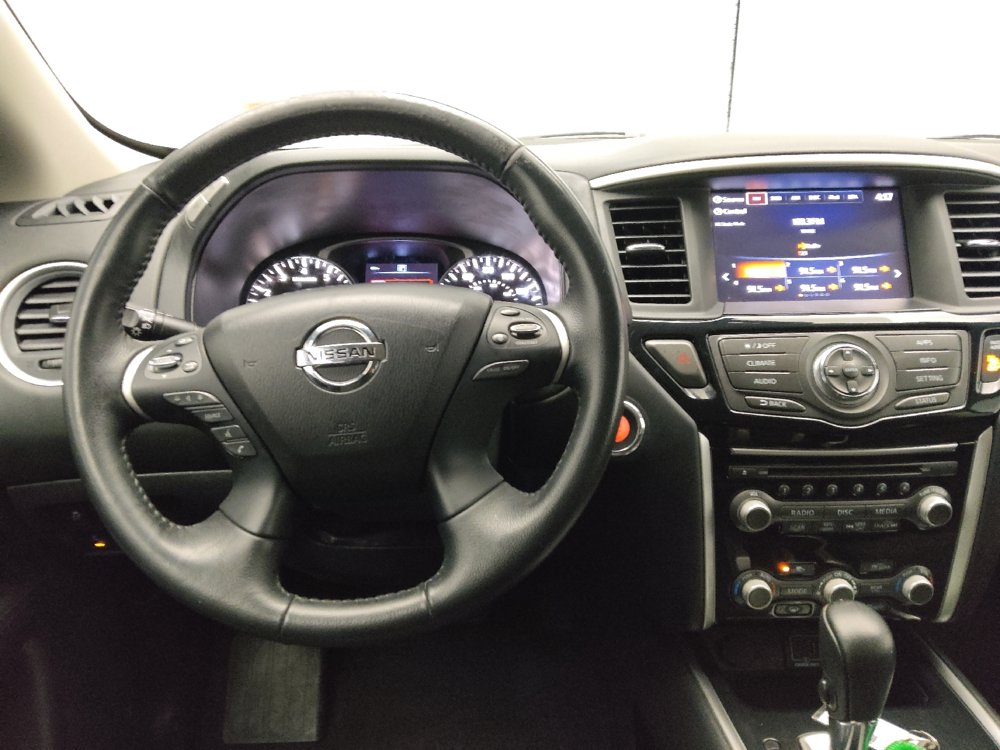 Used 2019 Nissan Pathfinder SV FWD image 22