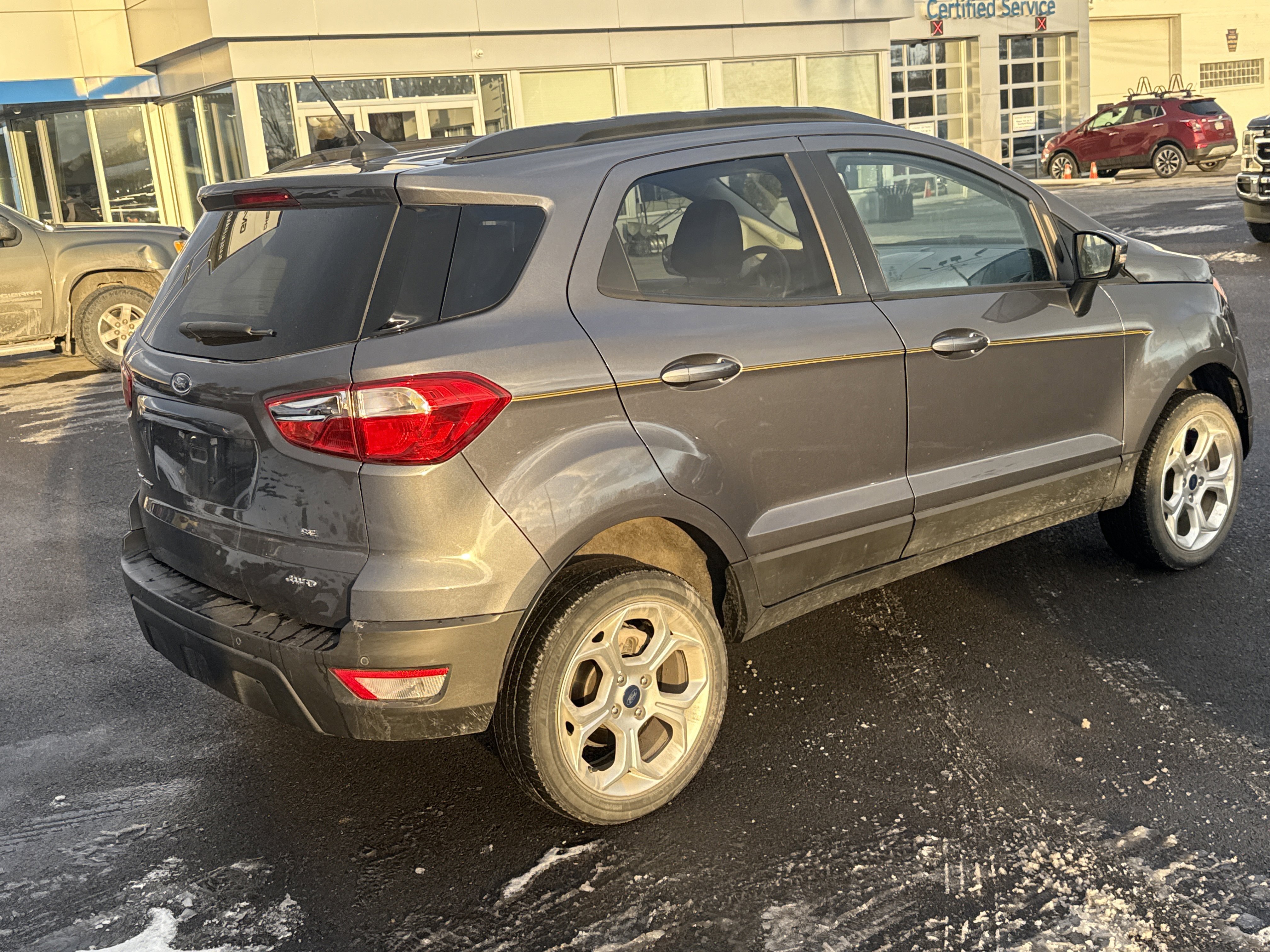 Used 2022 Ford EcoSport SE w/ SE Convenience Package image 3