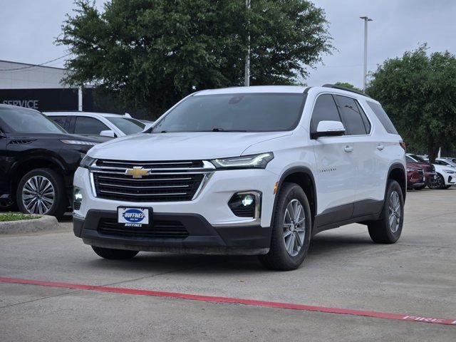 Used 2022 Chevrolet Traverse LT image 3