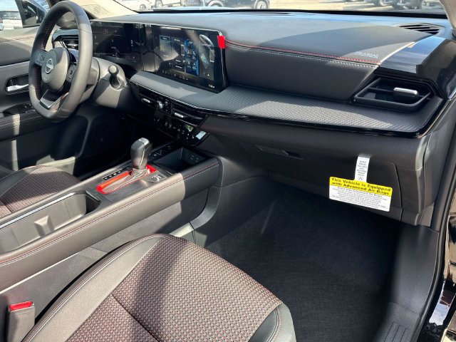 New 2027 Nissan Kicks SR FWD image 15