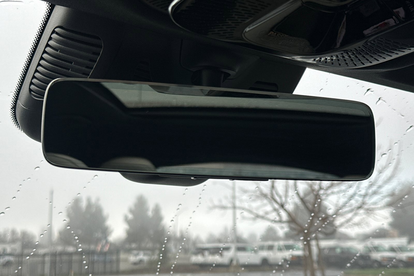 Used 2025 Mercedes-Benz GLC 300 4MATIC image 24