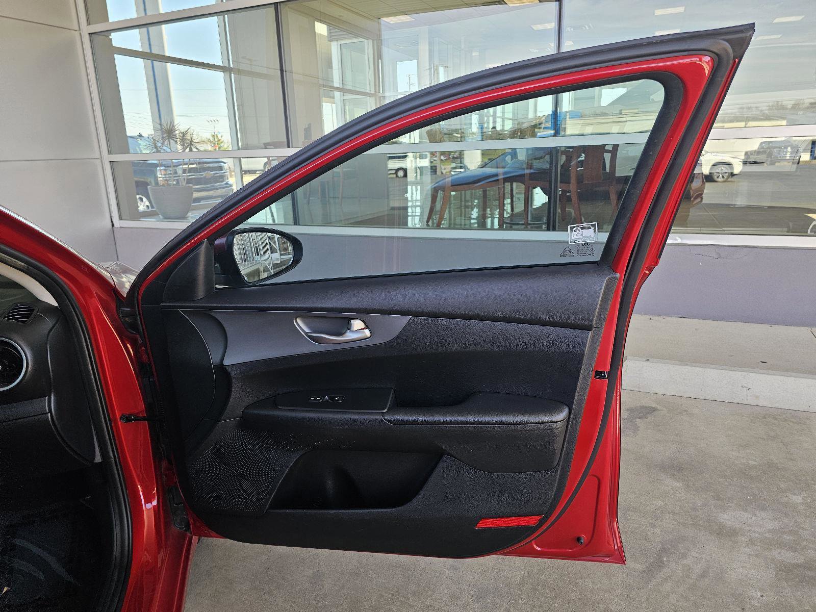 Used 2019 Kia Forte LXS image 11