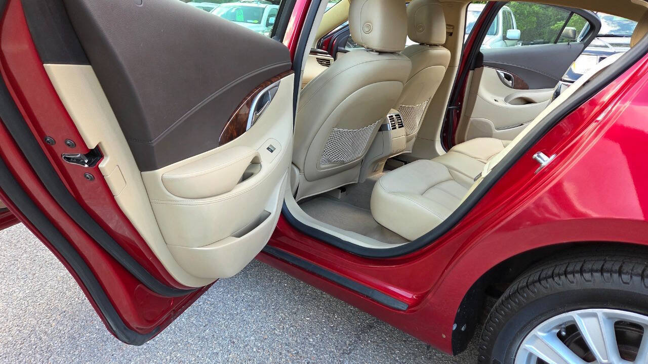 Used 2012 Buick LaCrosse Premium w/ Entertainment Package FWD image 31