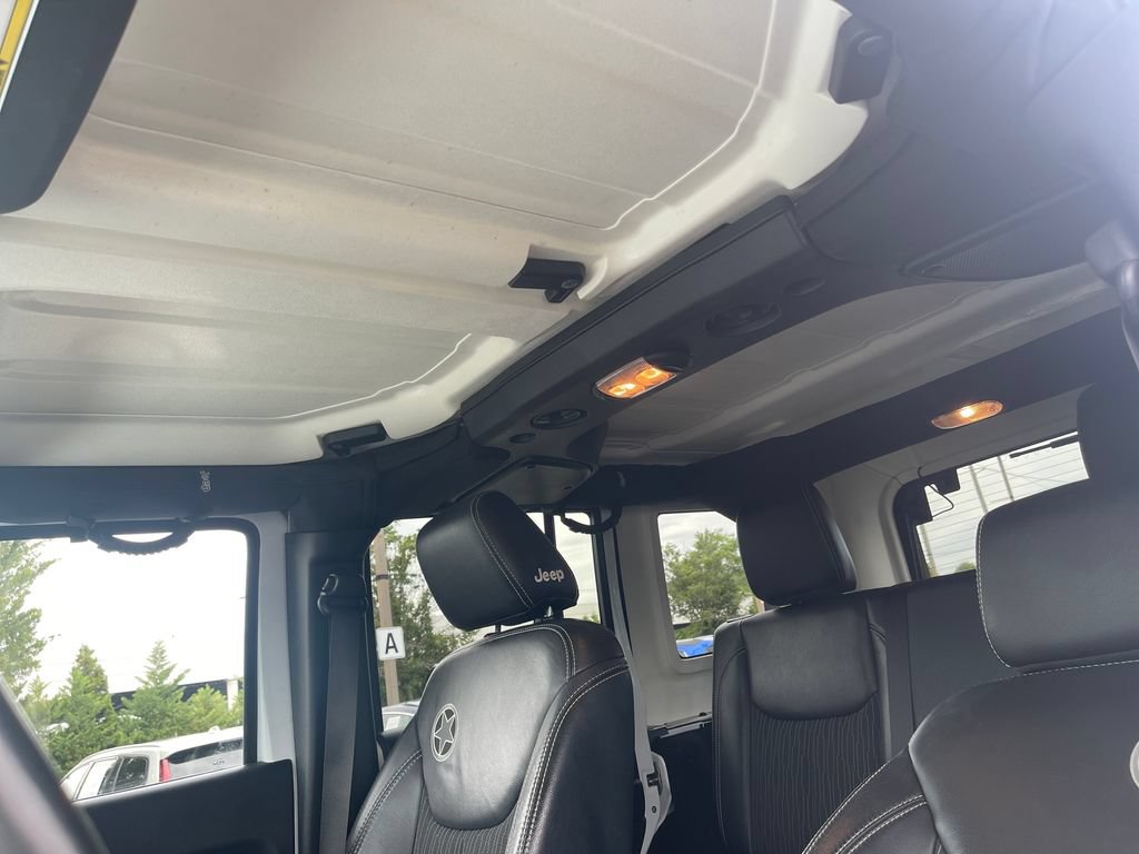 Used 2015 Jeep Wrangler Unlimited Sport AWD/4WD image 13