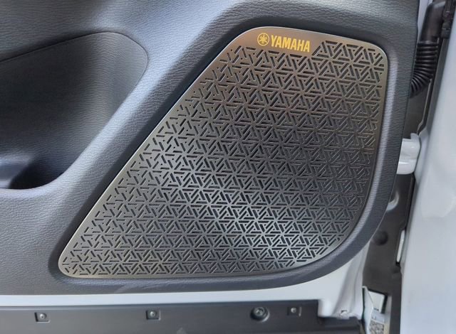 New 2026 Mitsubishi Outlander SEL FWD image 22