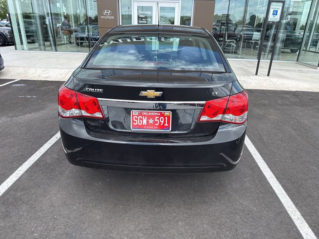 Used 2015 Chevrolet Cruze LT FWD image 4