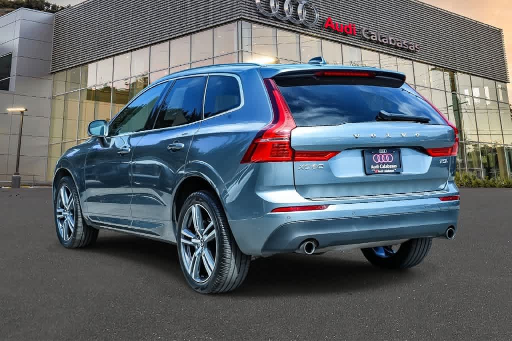 Used 2020 Volvo XC60 T5 Momentum w/ Protection Package Premier AWD/4WD image 4
