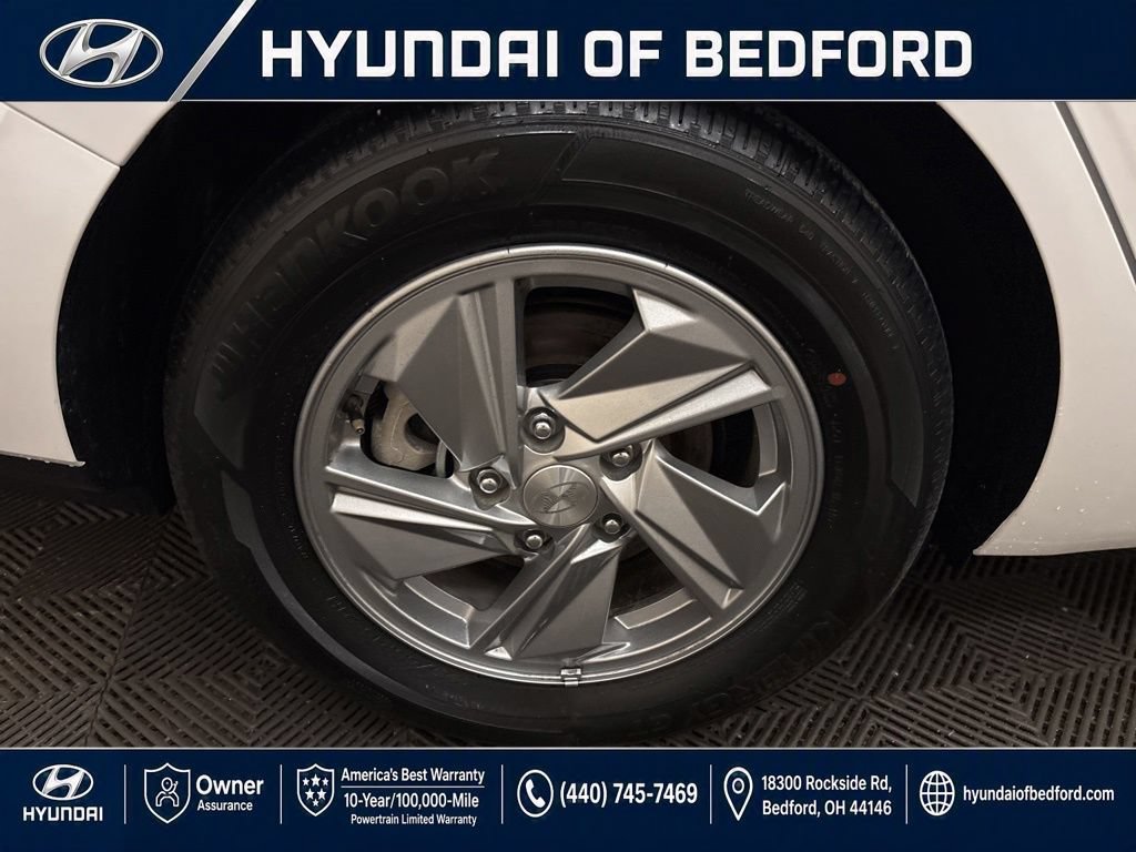 Used 2026 Hyundai Elantra SE w/ Cargo Package FWD image 28