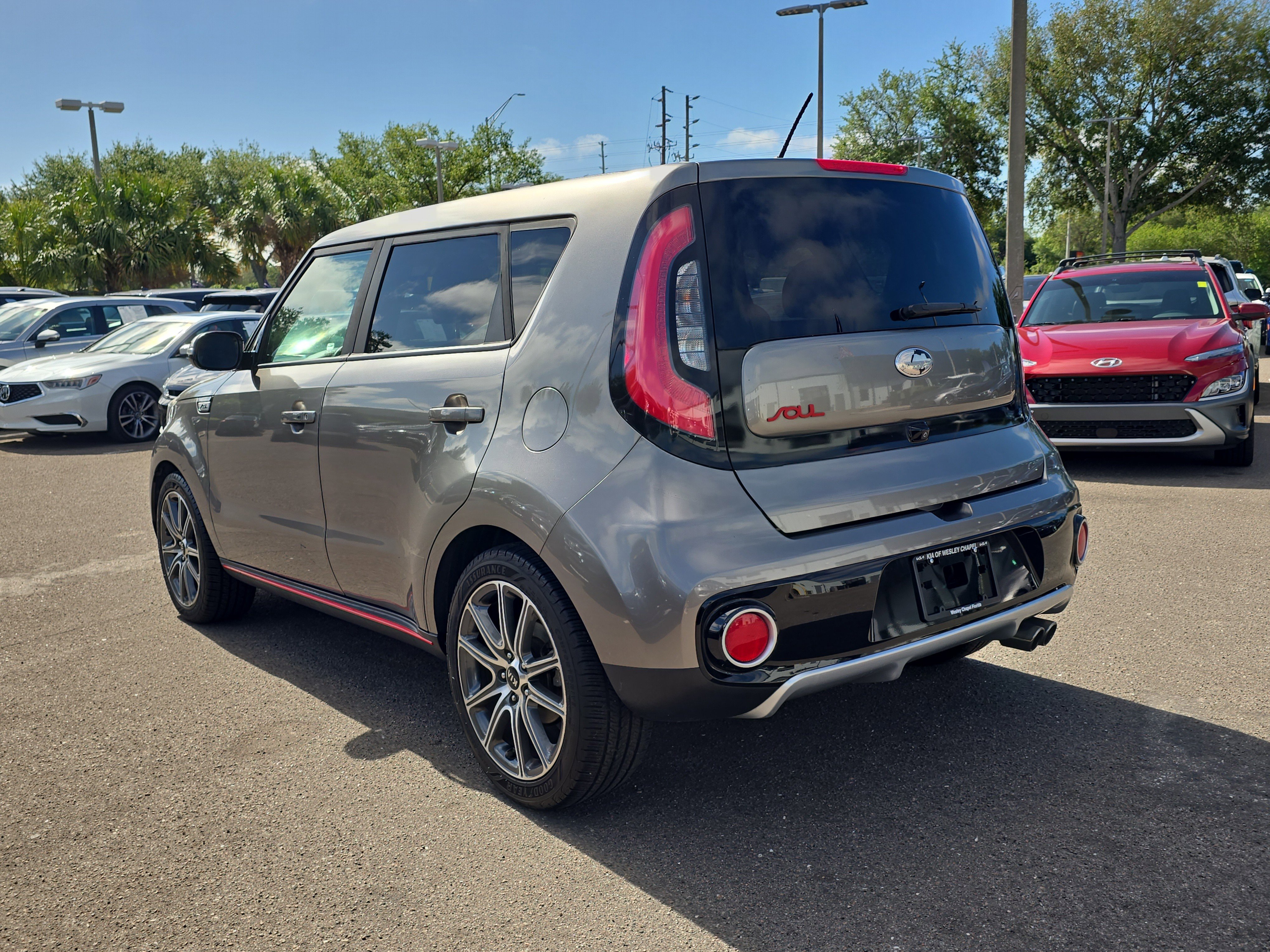 Certified 2018 Kia Soul ! w/ Tech Package FWD image 6