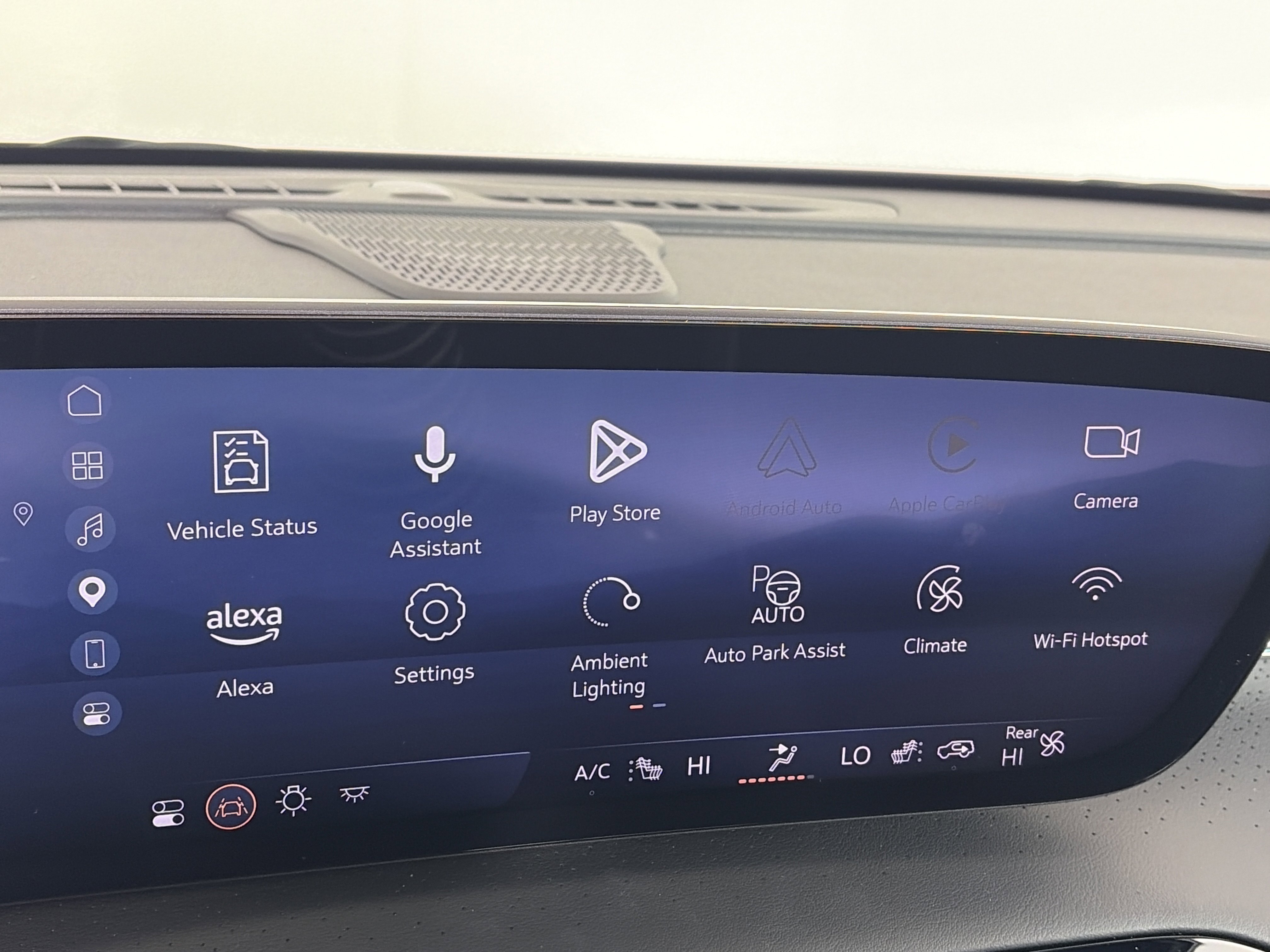 Certified 2025 Buick Enclave Avenir AWD/4WD image 21