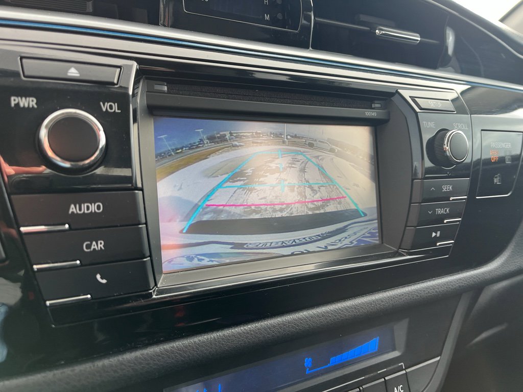 Used 2015 Toyota Corolla S image 20