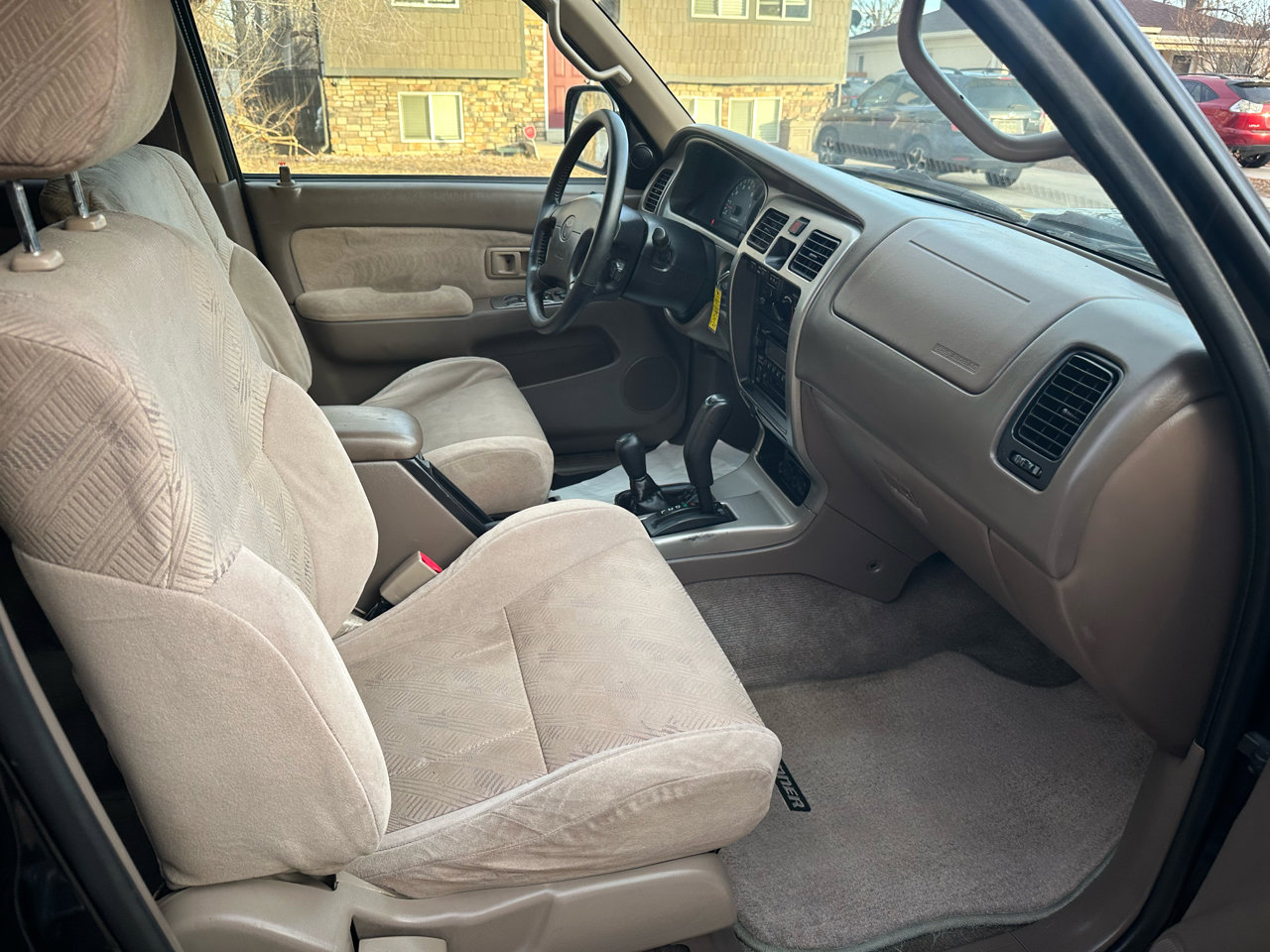 Used 2001 Toyota 4Runner SR5 image 17