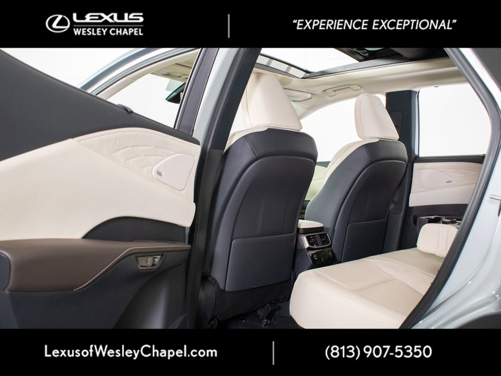 Used 2023 Lexus RX 350 FWD w/ Cold Area Package image 24