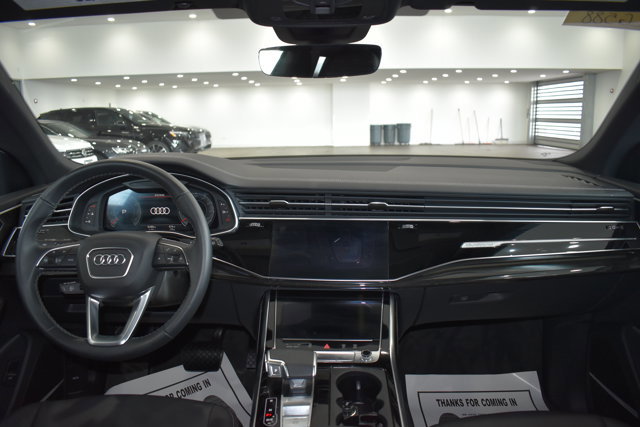 Certified 2025 Audi Q8 Premium Plus w/ Premium Plus Package AWD/4WD image 28