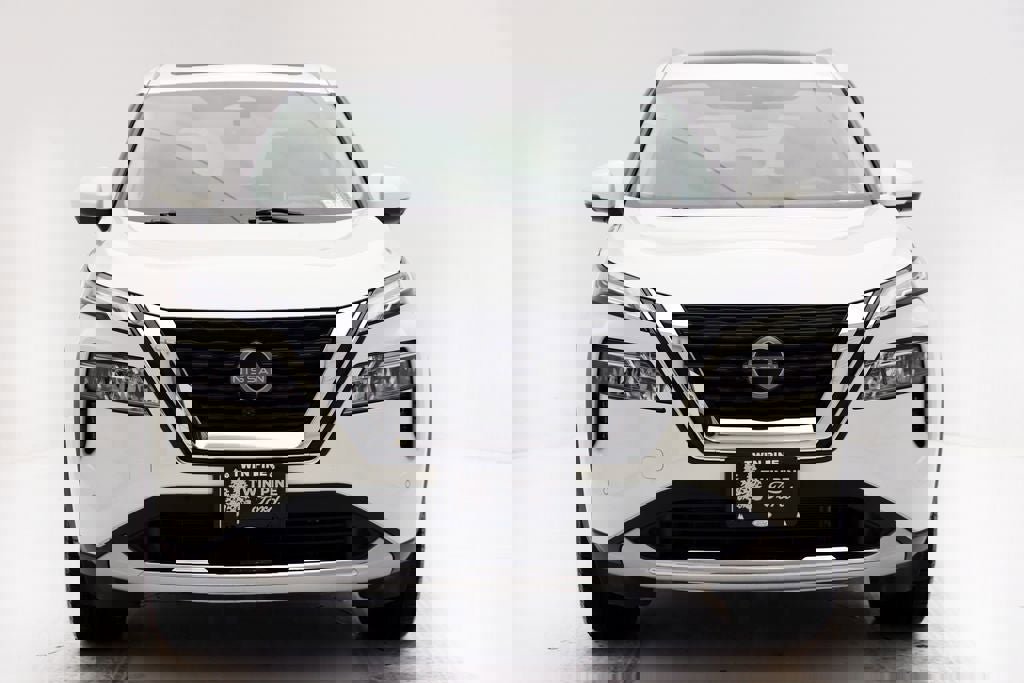 Used 2023 Nissan Rogue Platinum w/ Platinum Premium Package image 4