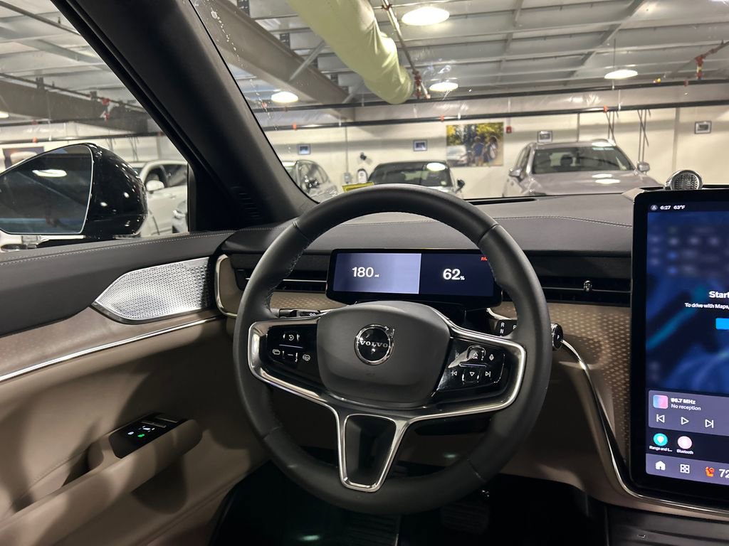 Certified 2025 Volvo EX90 Ultra image 24