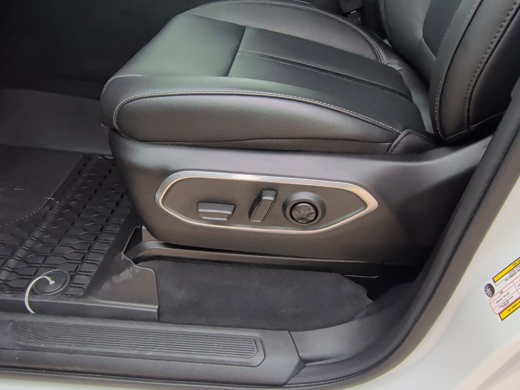 New 2026 Jeep Grand Wagoneer 4WD image 14