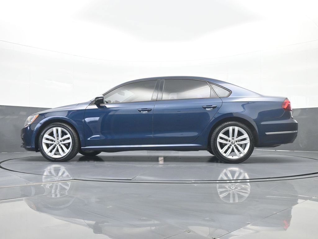 Used 2019 Volkswagen Passat 2.0T Wolfsburg image 54