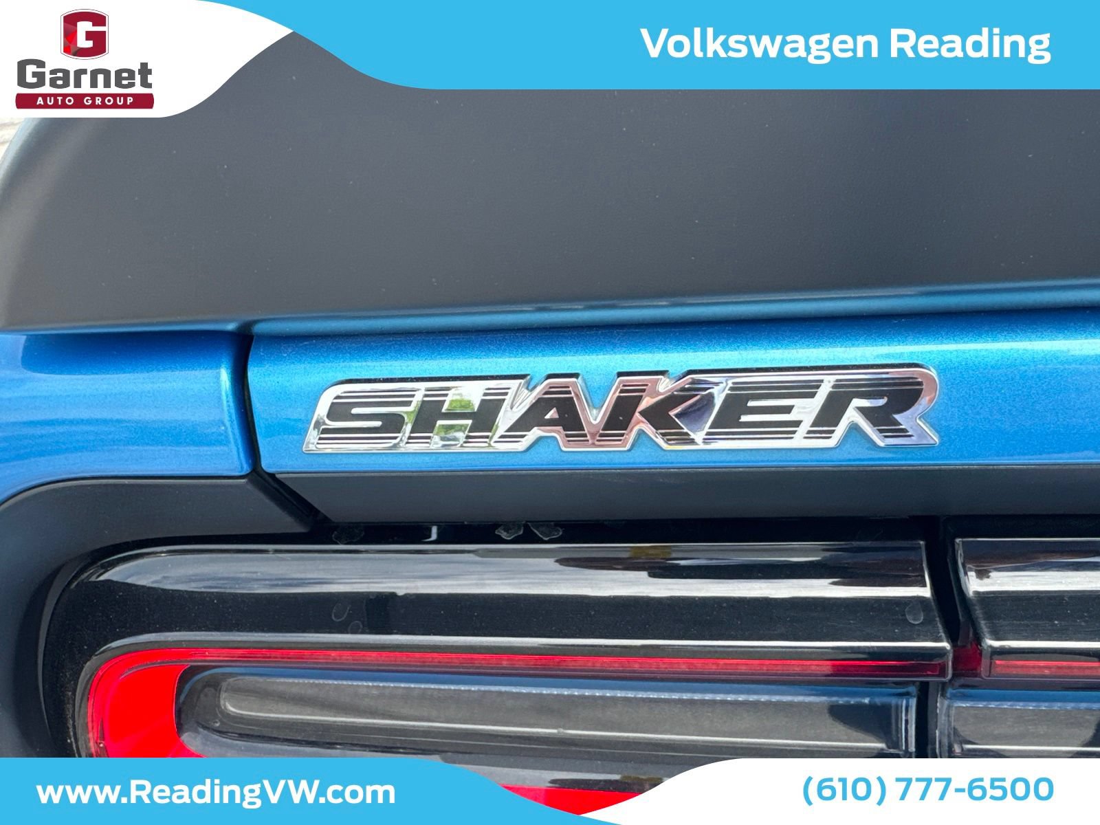 Used 2015 Dodge Challenger R/T RWD image 9